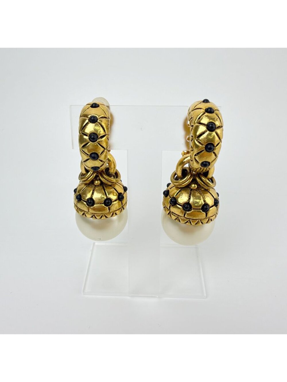 Loewe Pearl Style Drop Black Bijou Clip-On Earrings Plated Faux Gold Ivory